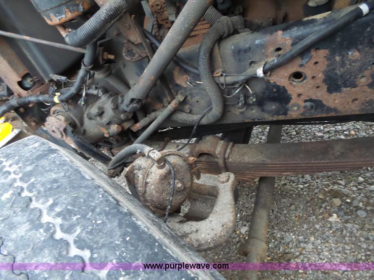 image for item L6078 2002 International F2554 dump truck