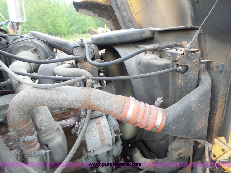 image for item L6078 2002 International F2554 dump truck