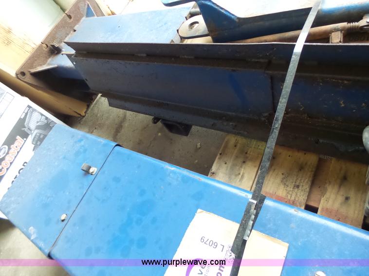 image for item L6079 Rotary vehicle lift