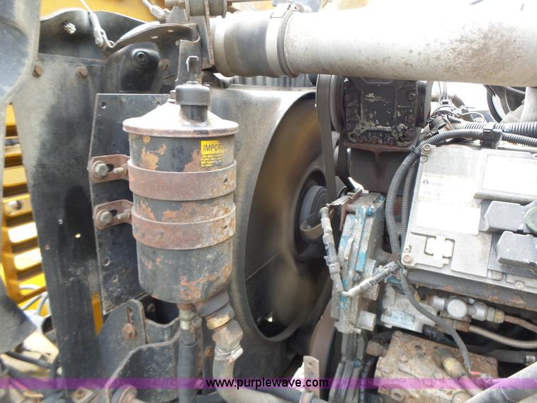 image for item L6080 2002 International 4900 dump truck