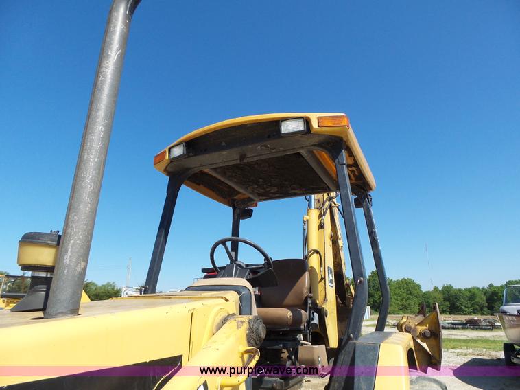 image for item L6082 1996 John Deere 310D backhoe