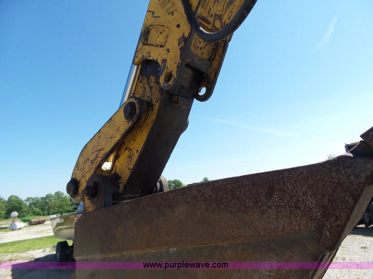 image for item L6082 1996 John Deere 310D backhoe