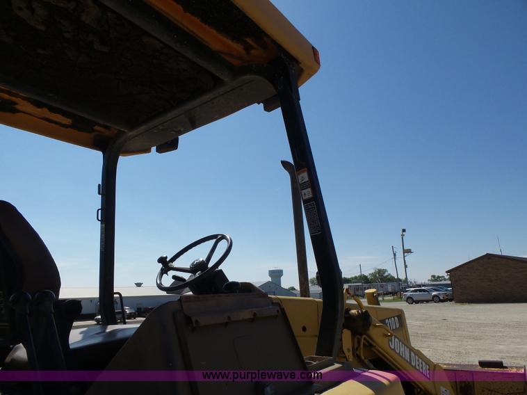 image for item L6082 1996 John Deere 310D backhoe