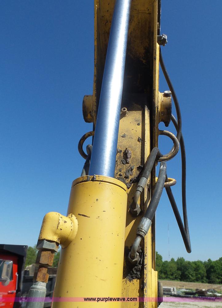 image for item L6082 1996 John Deere 310D backhoe