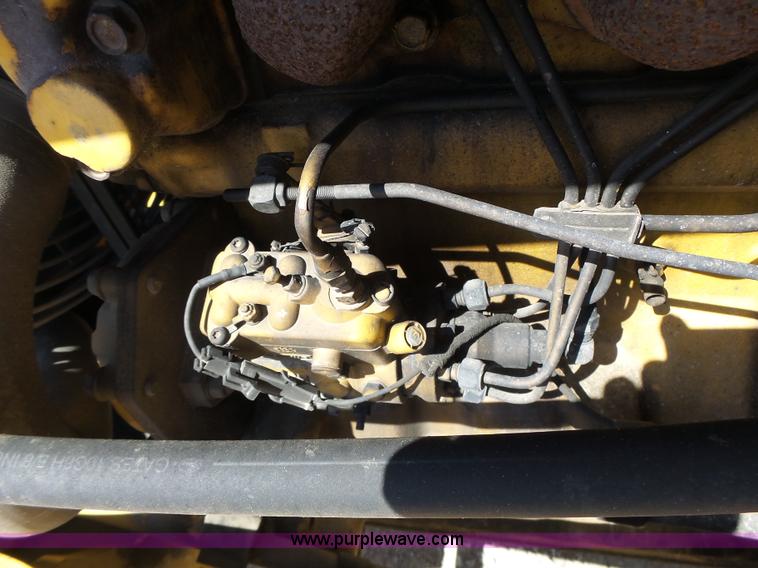 image for item L6082 1996 John Deere 310D backhoe