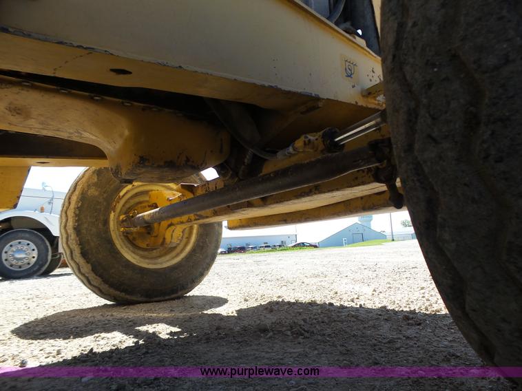 image for item L6082 1996 John Deere 310D backhoe