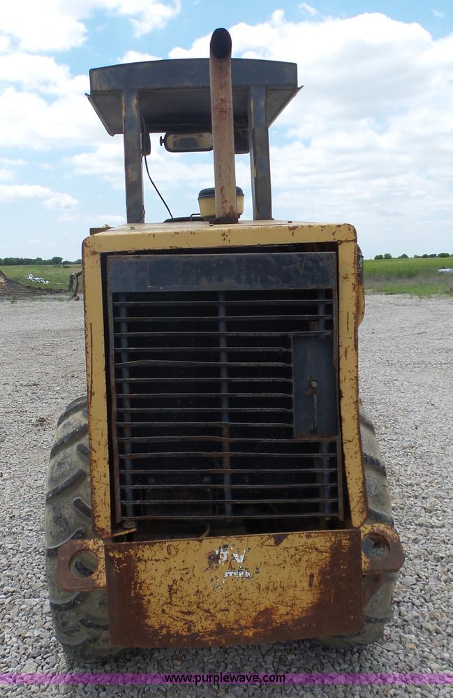 image for item L6345 1998 Caterpillar CP-323C single drum vibratory roller