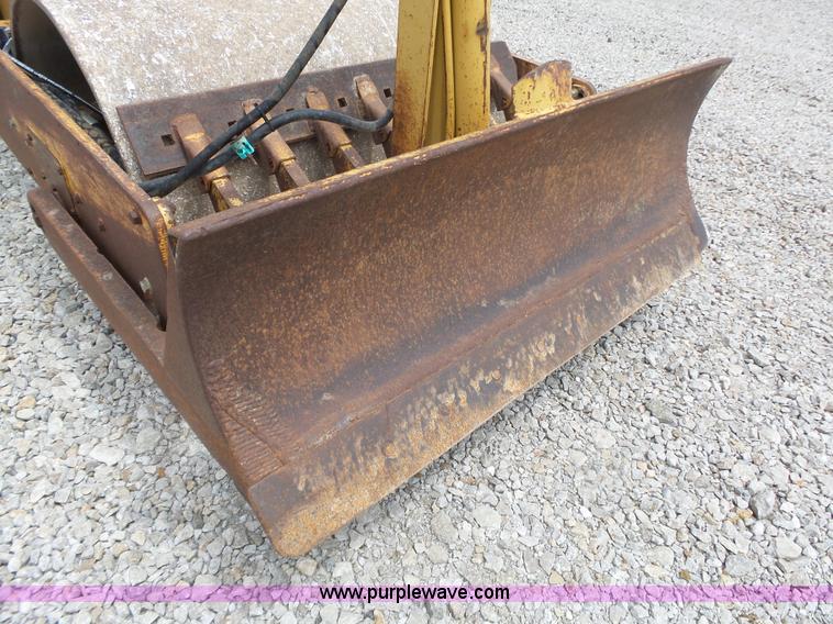 image for item L6345 1998 Caterpillar CP-323C single drum vibratory roller