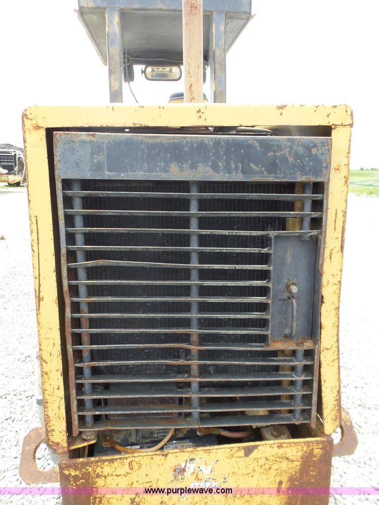 image for item L6345 1998 Caterpillar CP-323C single drum vibratory roller