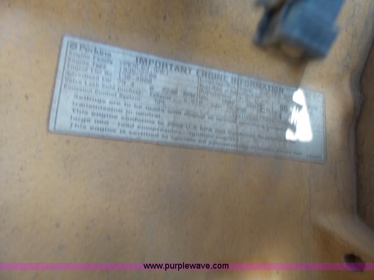 image for item L6346 2000 Caterpillar CP-433C vibratory padfoot roller