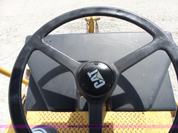 image for item L6346 2000 Caterpillar CP-433C vibratory padfoot roller