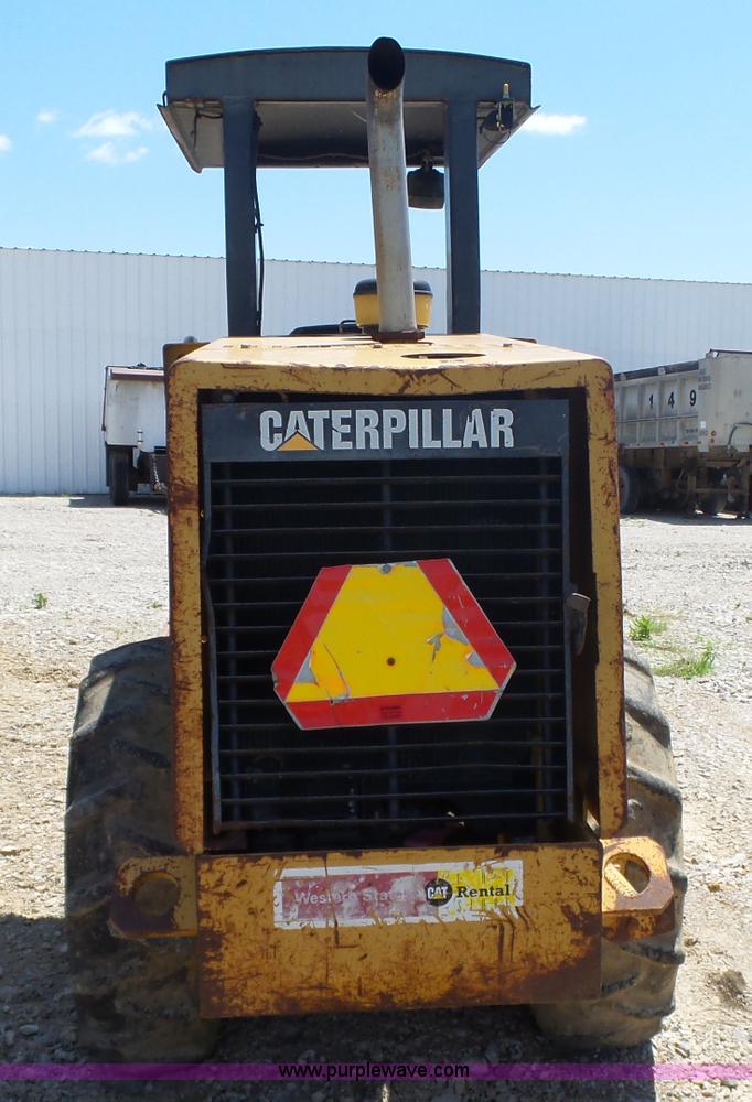 image for item L6347 2002 Caterpillar CP-323C vibratory padfoot roller