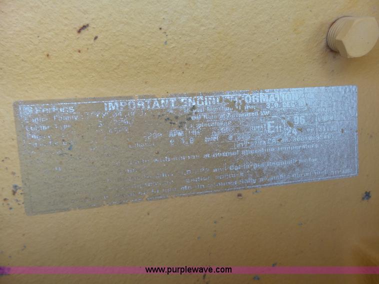 image for item L6347 2002 Caterpillar CP-323C vibratory padfoot roller