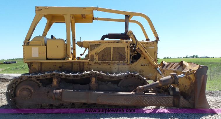 image for item L6348 1978 Caterpillar D8K dozer
