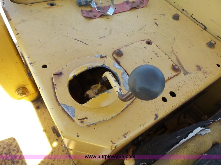 image for item L6348 1978 Caterpillar D8K dozer
