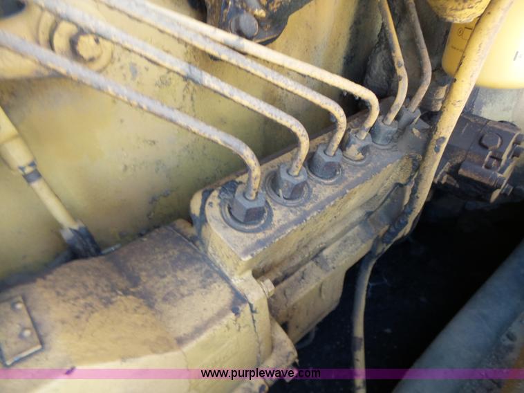 image for item L6348 1978 Caterpillar D8K dozer