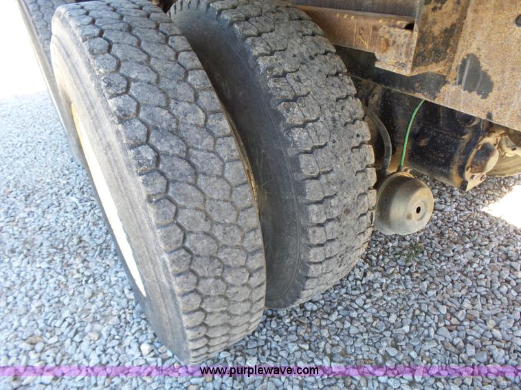 image for item L6349 2002 International F2674 dump truck