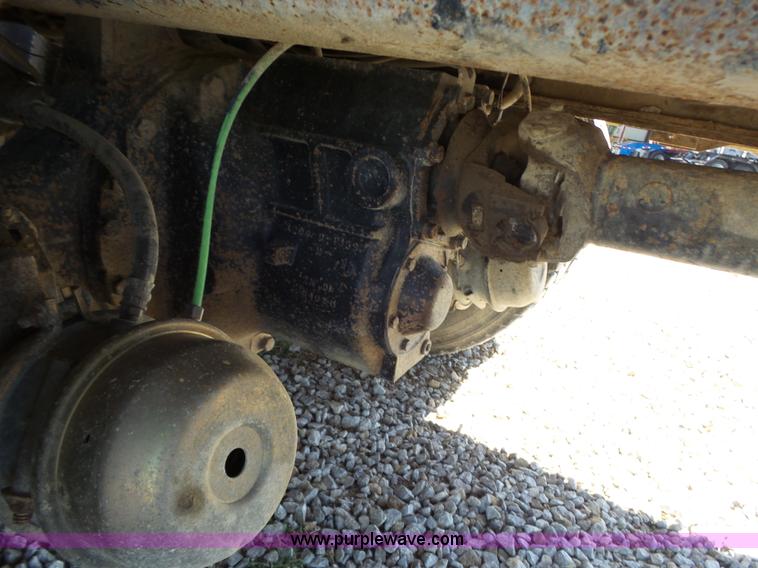 image for item L6349 2002 International F2674 dump truck