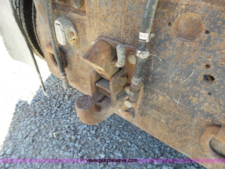 image for item L6349 2002 International F2674 dump truck