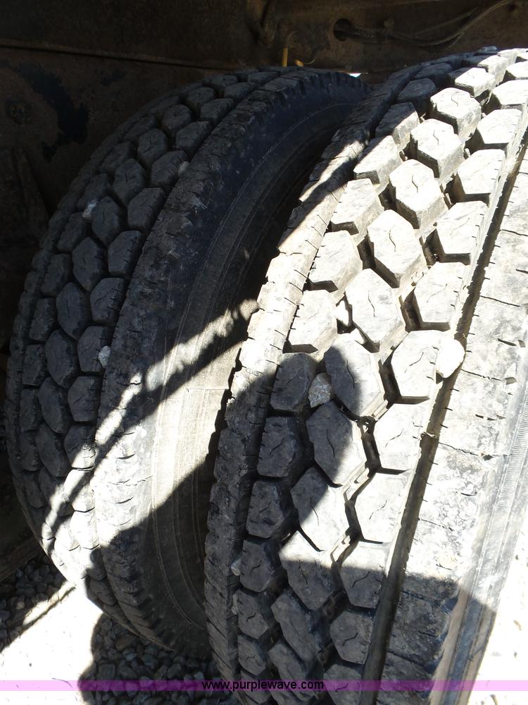 image for item L6349 2002 International F2674 dump truck