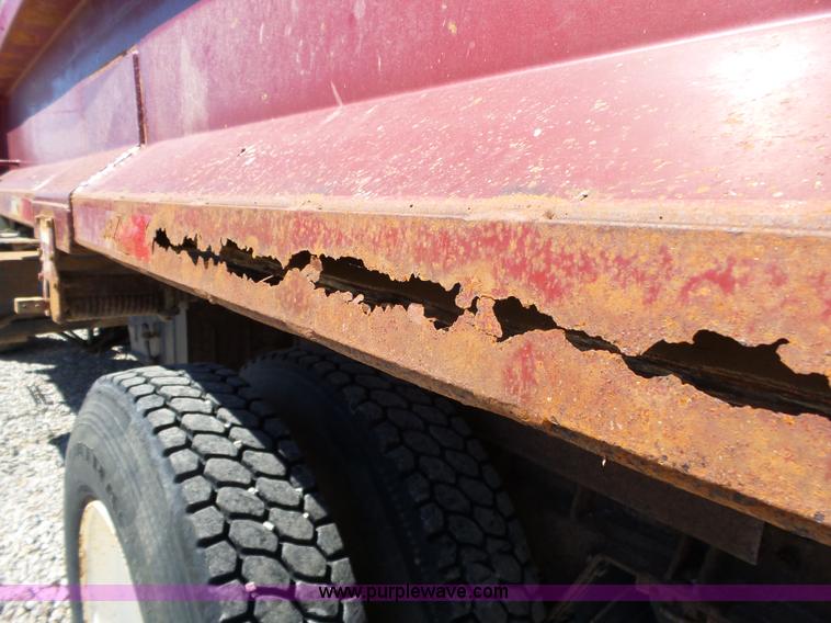 image for item L6349 2002 International F2674 dump truck