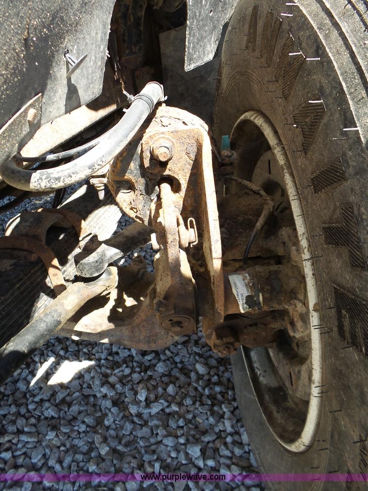 image for item L6349 2002 International F2674 dump truck