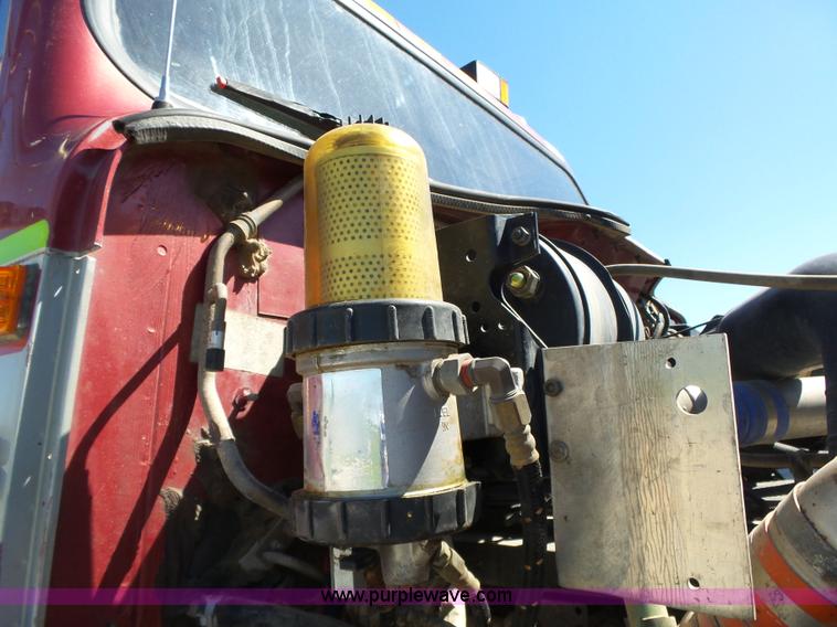 image for item L6349 2002 International F2674 dump truck