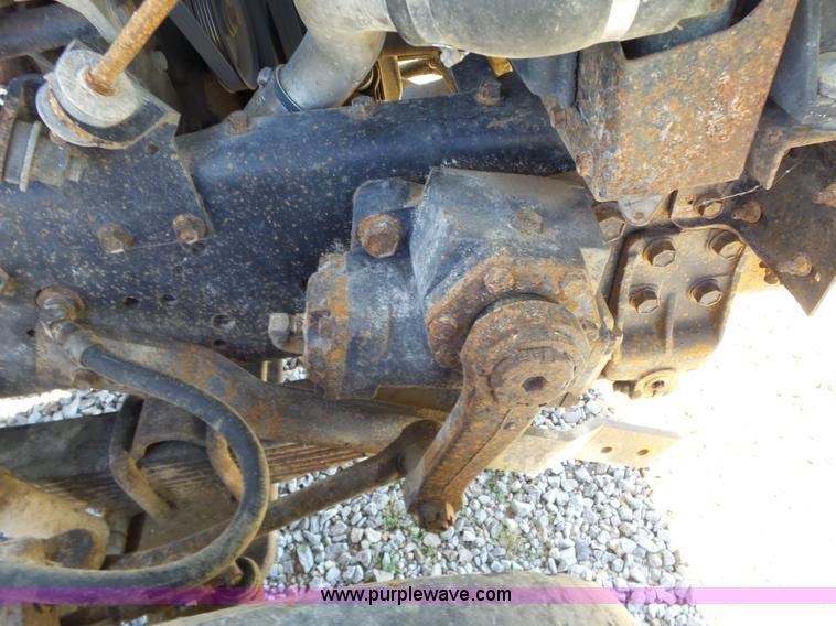 image for item L6350 1996 International 2574 dump truck