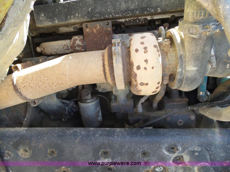 image for item L6350 1996 International 2574 dump truck