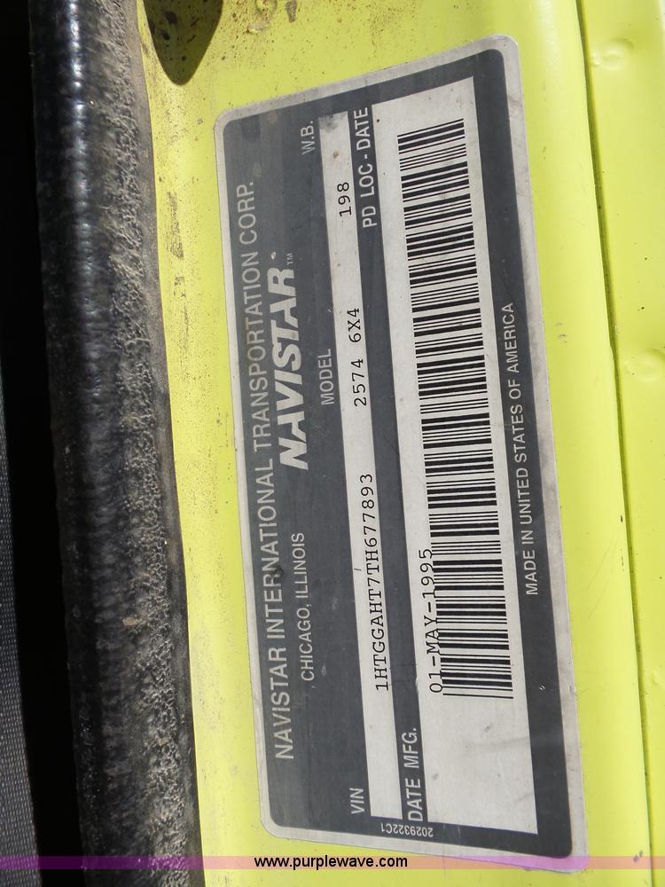 image for item L6350 1996 International 2574 dump truck