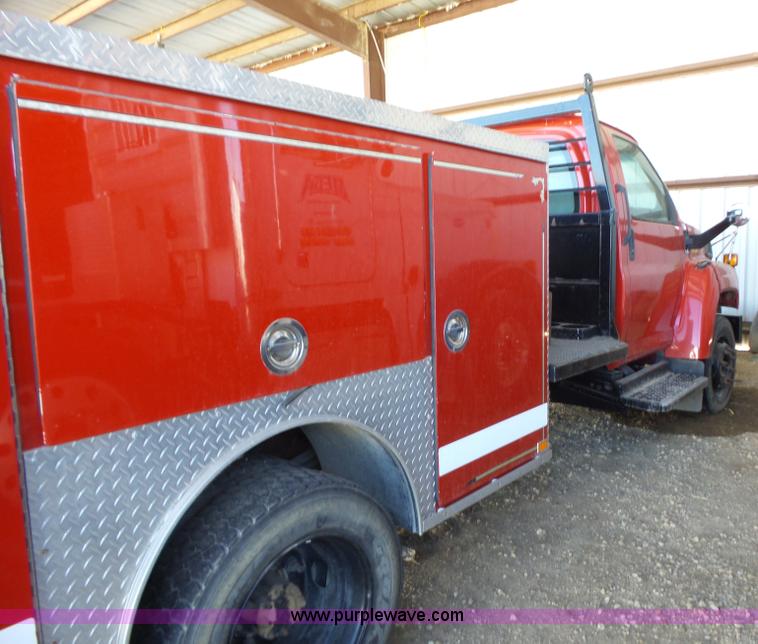 image for item L6351 2003 GMC 5500 service truck
