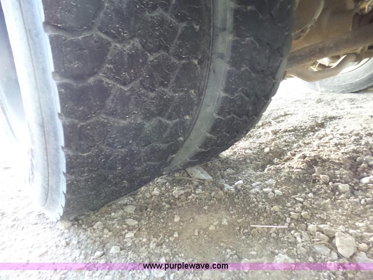 image for item L6351 2003 GMC 5500 service truck