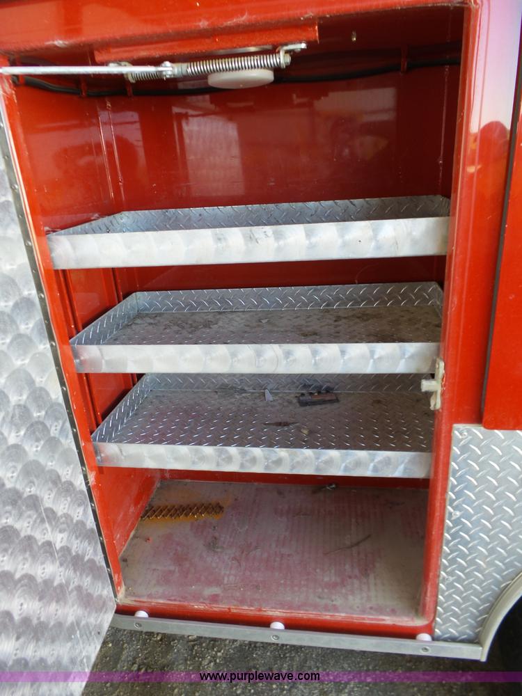 image for item L6351 2003 GMC 5500 service truck