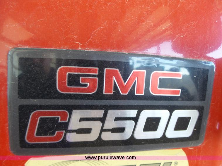 image for item L6351 2003 GMC 5500 service truck