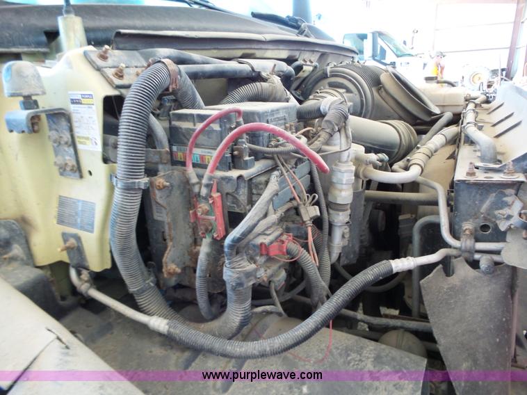 image for item L6351 2003 GMC 5500 service truck