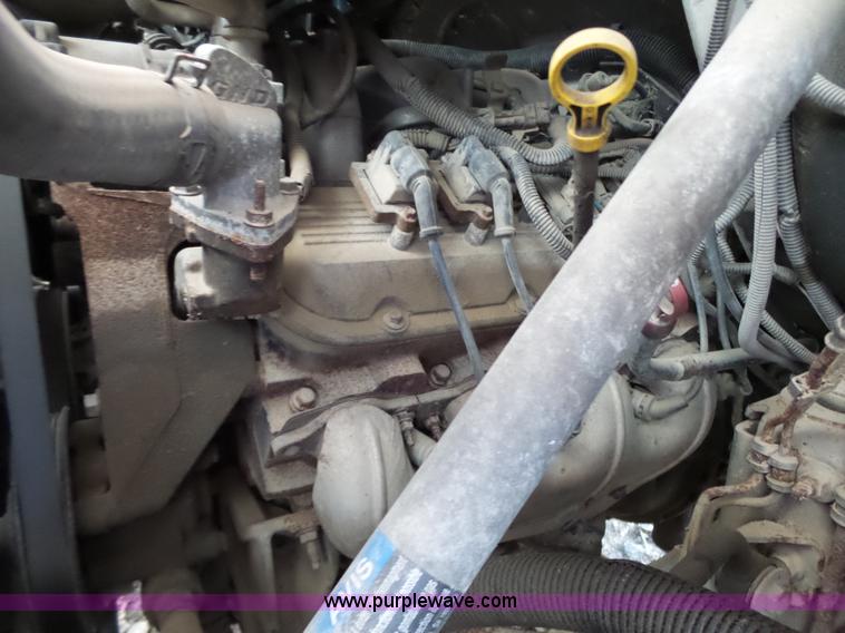 image for item L6351 2003 GMC 5500 service truck