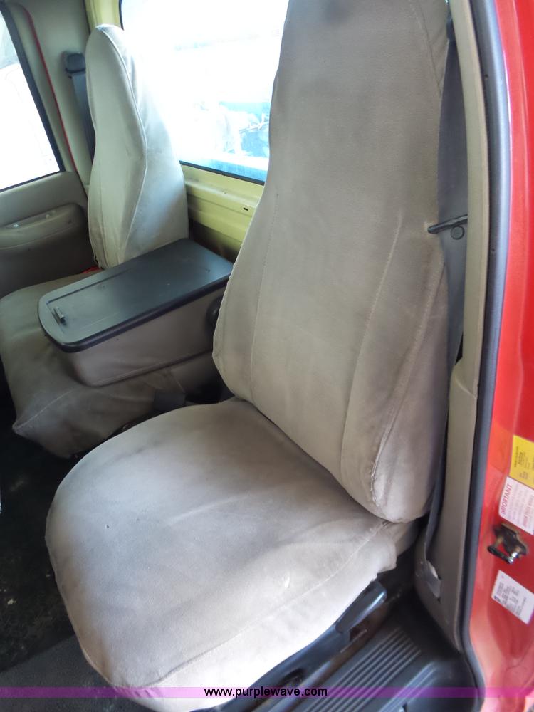 image for item L6351 2003 GMC 5500 service truck