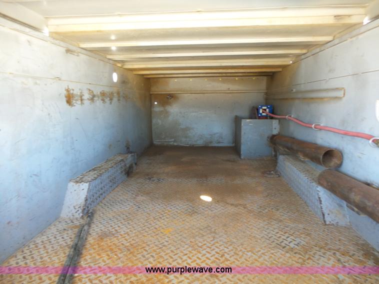 image for item L6352 2003 Ford F550 service truck with crane