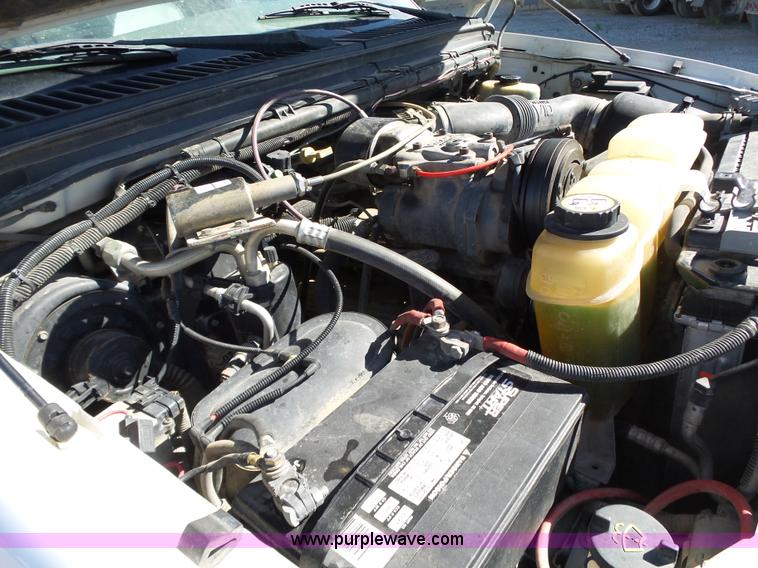 image for item L6352 2003 Ford F550 service truck with crane