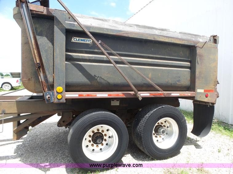 image for item L6354 1994 Clement 2AH1210L end dump trailer