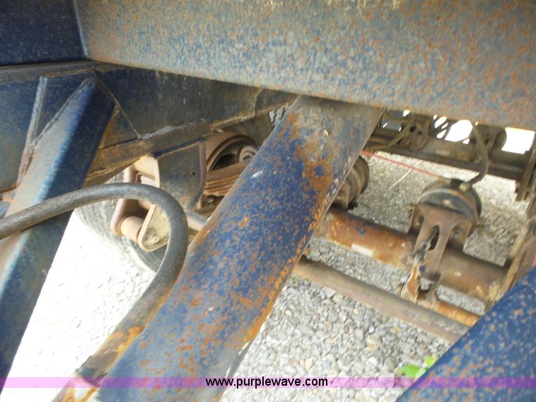 image for item L6354 1994 Clement 2AH1210L end dump trailer