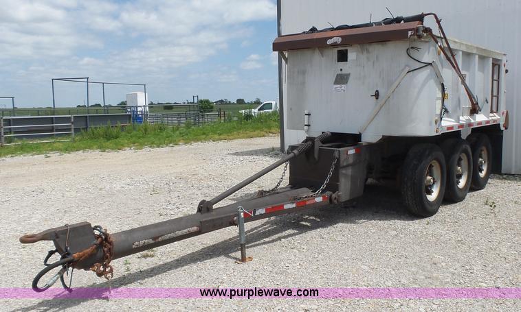 image for item L6355 1984 East end dump trailer
