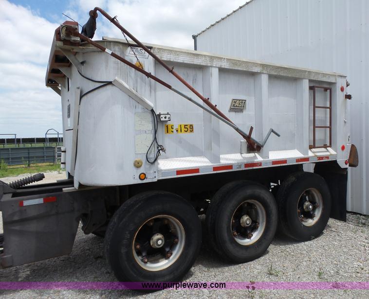 image for item L6355 1984 East end dump trailer