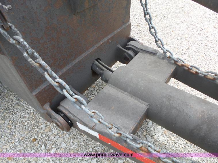 image for item L6355 1984 East end dump trailer