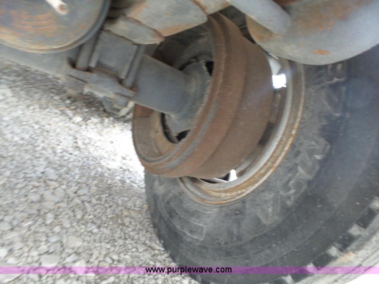 image for item L6355 1984 East end dump trailer