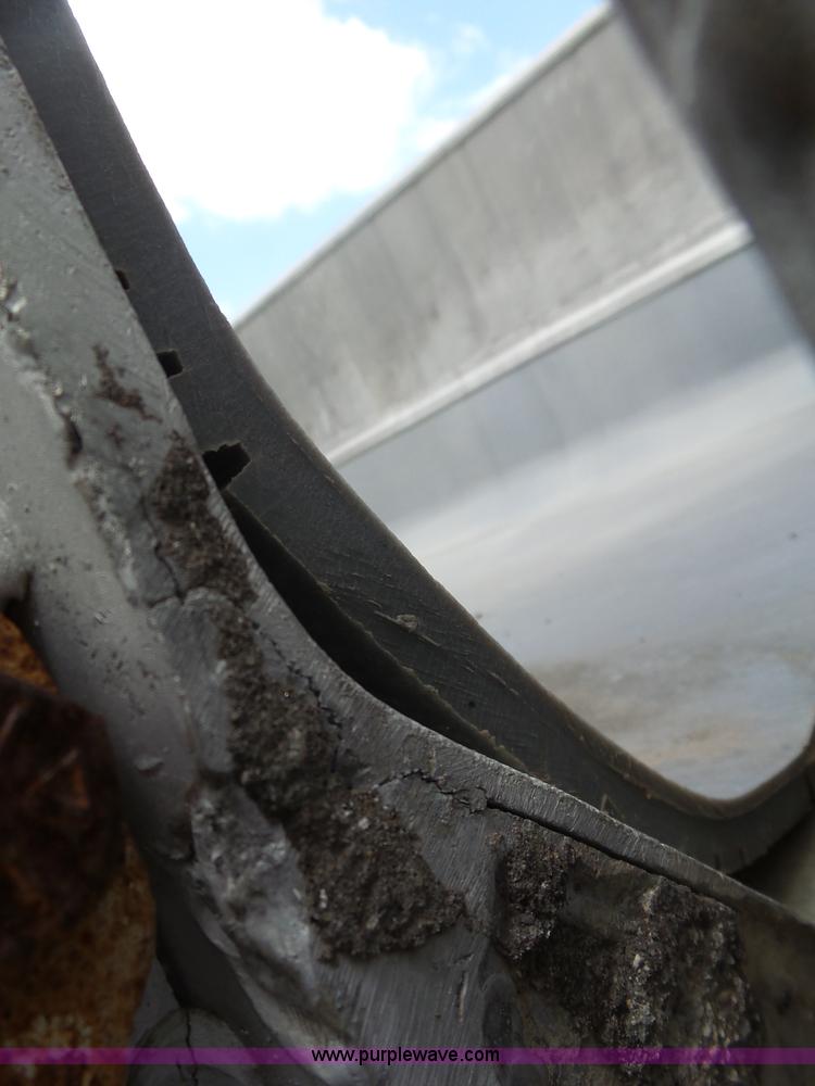 image for item L6355 1984 East end dump trailer