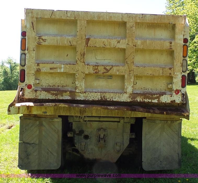 image for item L7004 2012 International Work Star 7500 dump truck