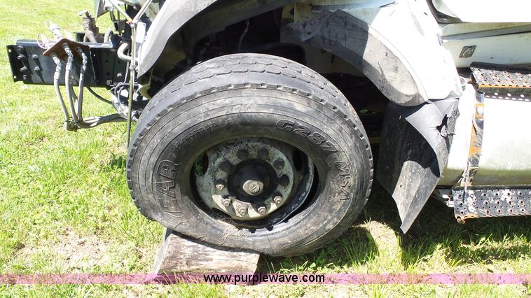 image for item L7004 2012 International Work Star 7500 dump truck