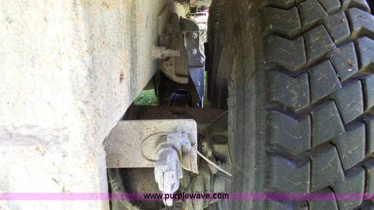 image for item L7004 2012 International Work Star 7500 dump truck