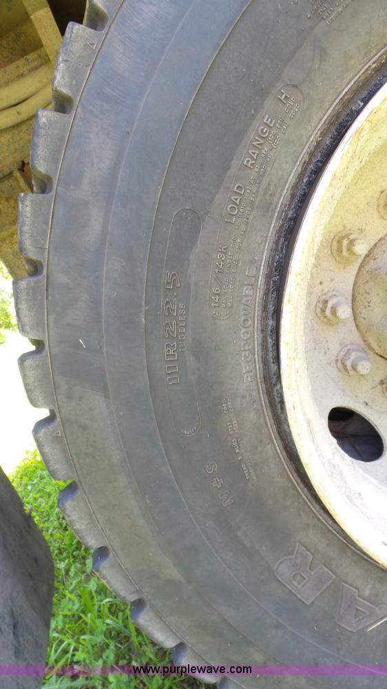 image for item L7004 2012 International Work Star 7500 dump truck